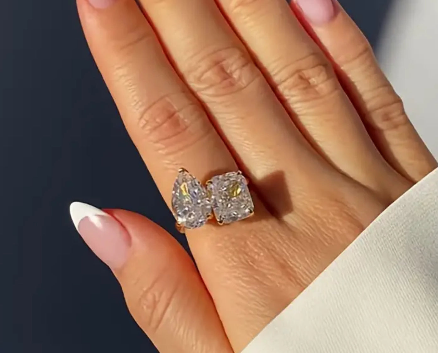 R luxlove free size ring