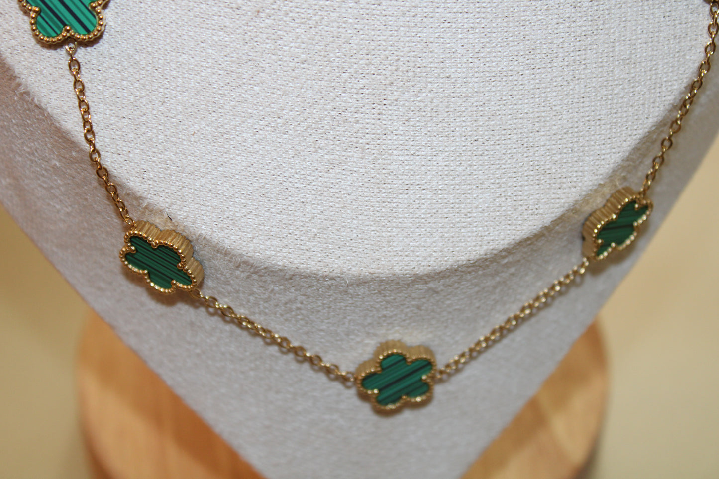 Green lucky in love set necklace 4 set pcs