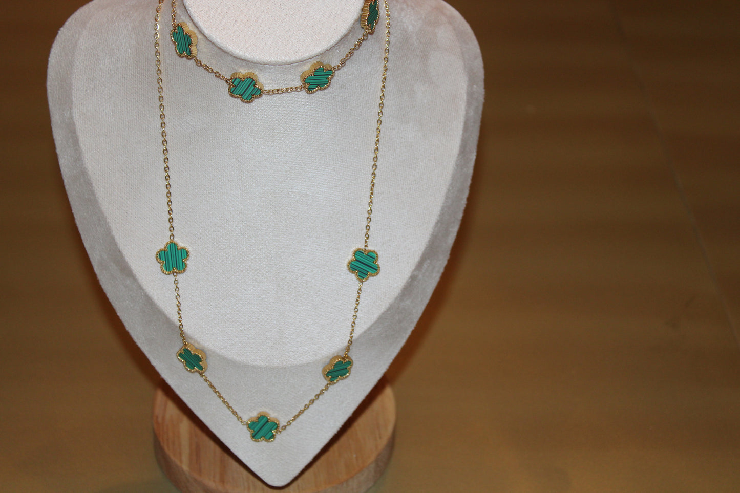 Green lucky in love set necklace 4 set pcs