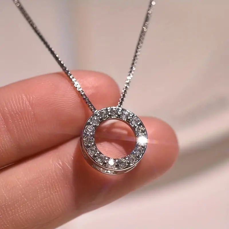 O NECKLACE LOVE CIRCLE